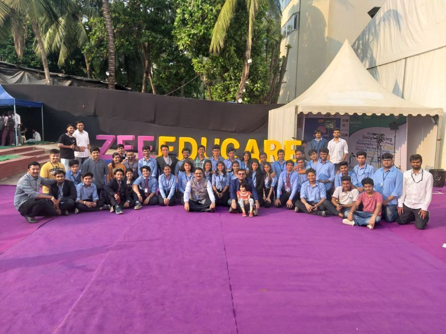 ZeeEducare Visit by Students along with Faculties and Dr Chordiya